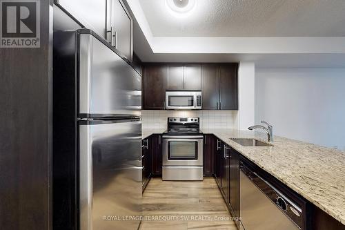 903 - 560 Front Street W, Toronto, ON - Indoor Photo Showing Kitchen With Stainless Steel Kitchen