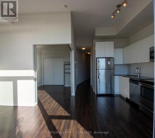 Ph12 - 51 East Liberty Street, Toronto, ON - Indoor Photo Showing Kitchen With Stainless Steel Kitchen