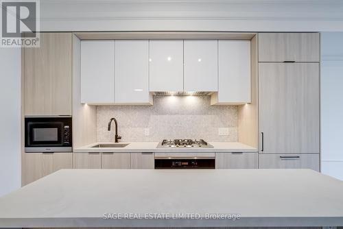 1103 - 123 Portland Street, Toronto, ON - Indoor Photo Showing Kitchen With Upgraded Kitchen