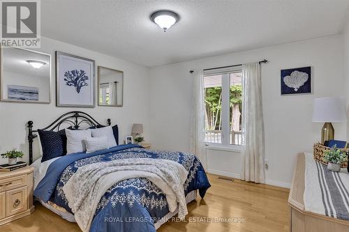 3033 Freeburn Lane, Smith-Ennismore-Lakefield (Lakefield), ON - Indoor Photo Showing Bedroom