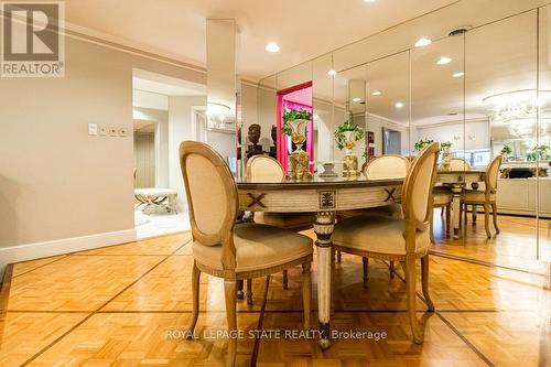 1602 - 120 Duke Street, Hamilton, ON - Indoor Photo Showing Dining Room