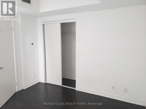 2207 - 100 Harbour Street, Toronto, ON - Indoor Photo Showing Other Room