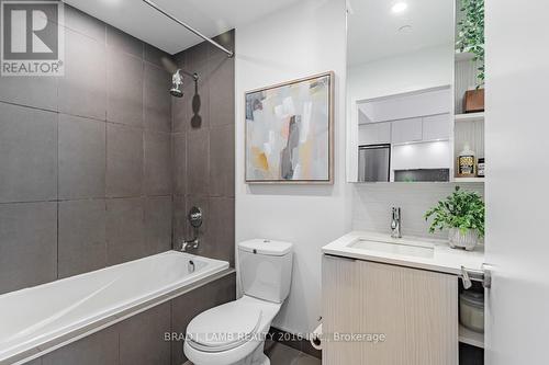 2110 - 55 Regent Park Boulevard, Toronto, ON - Indoor Photo Showing Bathroom