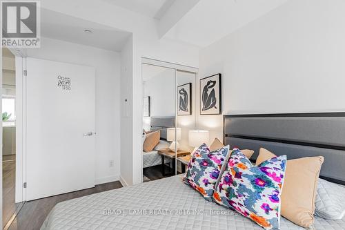 2110 - 55 Regent Park Boulevard, Toronto, ON - Indoor Photo Showing Bedroom