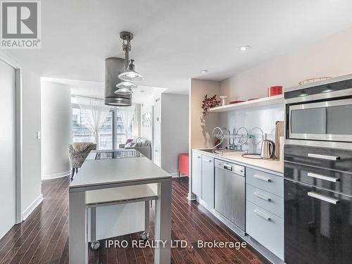 1001 - 38 Dan Leckie Way, Toronto, ON - Indoor Photo Showing Kitchen