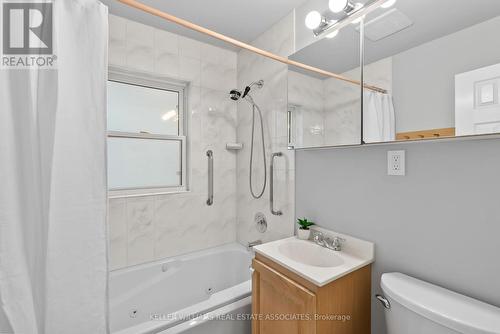 161 Parkhurst Boulevard, Toronto, ON - Indoor Photo Showing Bathroom