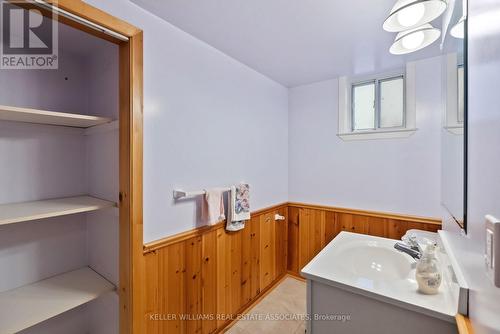 161 Parkhurst Boulevard, Toronto, ON - Indoor Photo Showing Bathroom