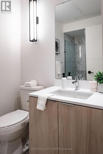 204 - 123 Portland Street, Toronto, ON - Indoor Photo Showing Bathroom