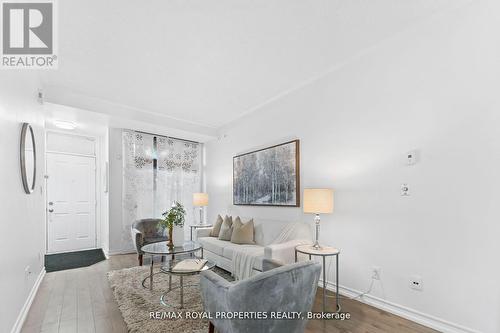 119 - 1496 Victoria Park Avenue, Toronto, ON - Indoor Photo Showing Living Room