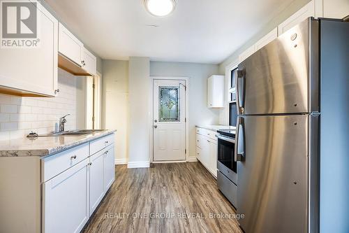 283 Jarvis Street, Oshawa, ON - Indoor Photo Showing Kitchen