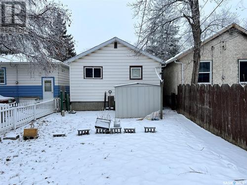 1004 Argyle Street, Regina, SK - Outdoor With Exterior