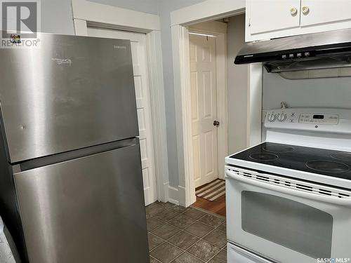 1004 Argyle Street, Regina, SK - Indoor Photo Showing Kitchen