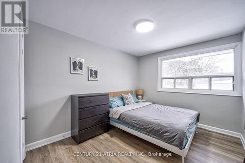 386 Paliser Crescent N, Richmond Hill, ON - Indoor Photo Showing Bedroom