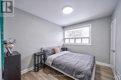 386 Paliser Crescent N, Richmond Hill, ON - Indoor Photo Showing Bedroom