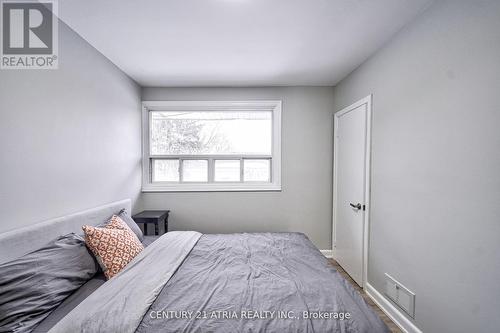 386 Paliser Crescent N, Richmond Hill, ON - Indoor Photo Showing Bedroom