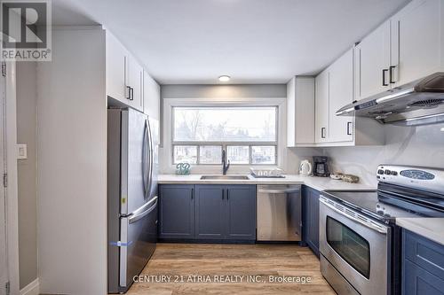 386 Paliser Crescent N, Richmond Hill, ON - Indoor Photo Showing Kitchen