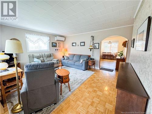 30 Princess Street, Sackville, NB - Indoor Photo Showing Living Room