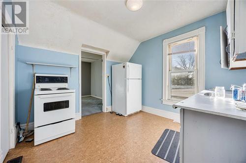 364 Shepherd Street, Sarnia, ON - Indoor Photo Showing Kitchen