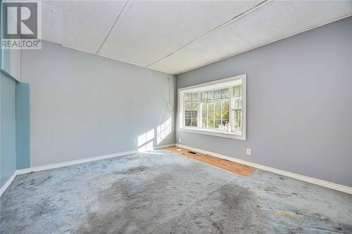 364 Shepherd Street, Sarnia, ON - Indoor Photo Showing Other Room