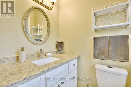 23 Debra Crescent, Barrie, ON - Indoor Photo Showing Bathroom