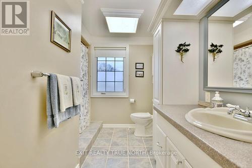 23 Debra Crescent, Barrie, ON - Indoor Photo Showing Bathroom