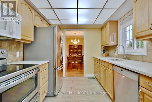 23 Debra Crescent, Barrie, ON - Indoor Photo Showing Kitchen With Double Sink