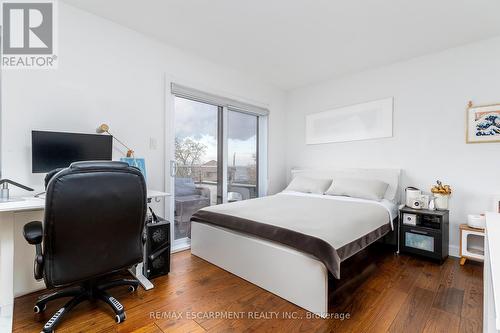 528 Jones Road, Hamilton, ON - Indoor Photo Showing Bedroom