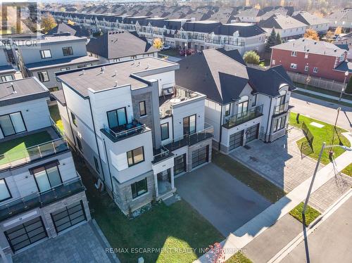 528 Jones Road, Hamilton, ON - Outdoor With Balcony