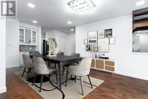 528 Jones Road, Hamilton, ON - Indoor Photo Showing Dining Room