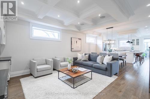 34A Pine Avenue N, Mississauga, ON - Indoor Photo Showing Living Room