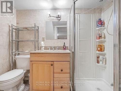 1585 Trotwood Avenue, Mississauga, ON - Indoor Photo Showing Bathroom