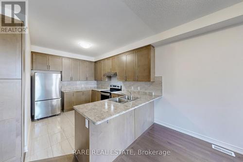 87 Fruitvale Circle, Brampton, ON - Indoor Photo Showing Kitchen With Double Sink