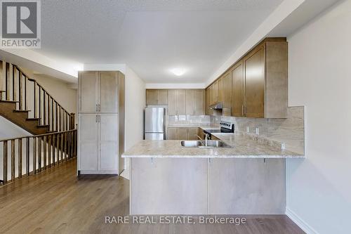 87 Fruitvale Circle, Brampton, ON - Indoor Photo Showing Kitchen