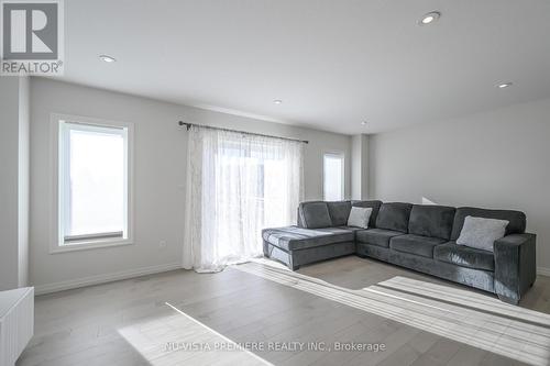 56 Cortland Terrace, St. Thomas, ON - Indoor Photo Showing Living Room