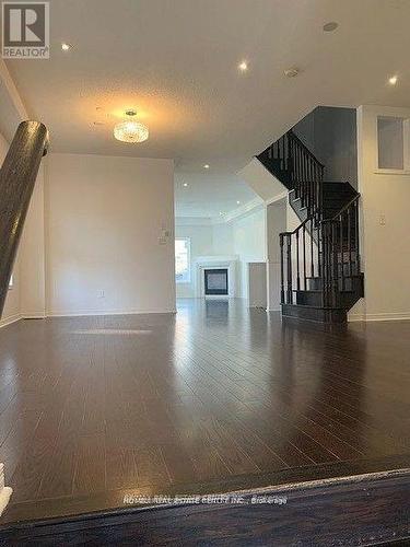 5099 Nestling Grove E, Mississauga, ON - Indoor