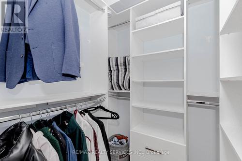 1816 - 135 Hillcrest Avenue, Mississauga, ON - Indoor With Storage