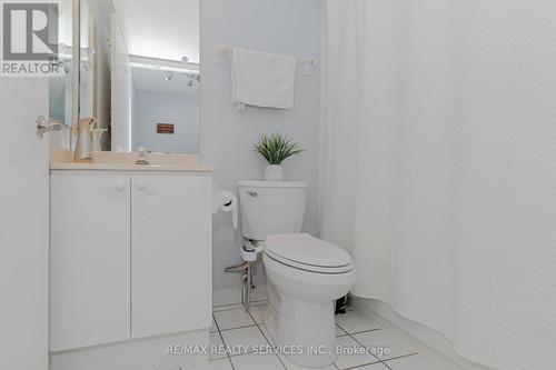 1816 - 135 Hillcrest Avenue, Mississauga, ON - Indoor Photo Showing Bathroom