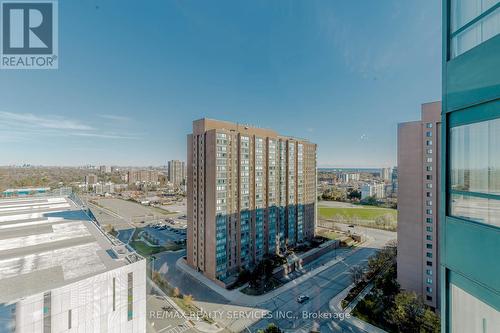 1816 - 135 Hillcrest Avenue, Mississauga, ON - Outdoor With View