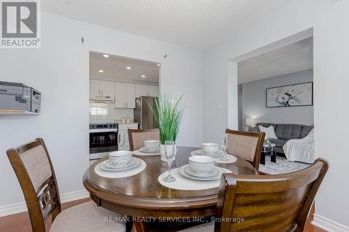 1816 - 135 Hillcrest Avenue, Mississauga, ON - Indoor Photo Showing Dining Room