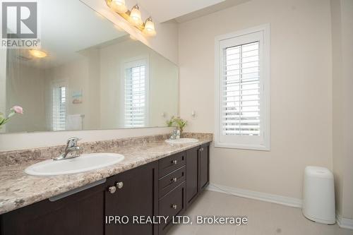 9 Porter Drive, Orangeville, ON - Indoor Photo Showing Bathroom