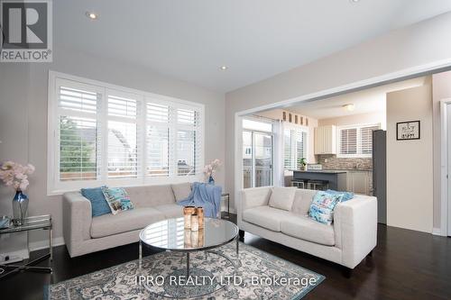 9 Porter Drive, Orangeville, ON - Indoor Photo Showing Living Room