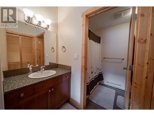 895 Dogwood Drive Unit# 13, Kimberley, BC - Indoor Photo Showing Bathroom