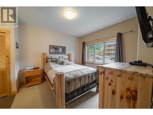 895 Dogwood Drive Unit# 13, Kimberley, BC - Indoor Photo Showing Bedroom