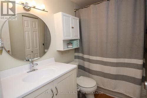 3125 Secord Place, Niagara Falls (205 - Church'S Lane), ON - Indoor Photo Showing Bathroom