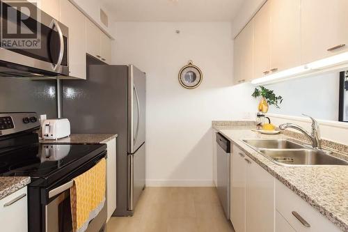 2203 1288 W Georgia Street, Vancouver, BC - Indoor Photo Showing Kitchen With Stainless Steel Kitchen With Double Sink