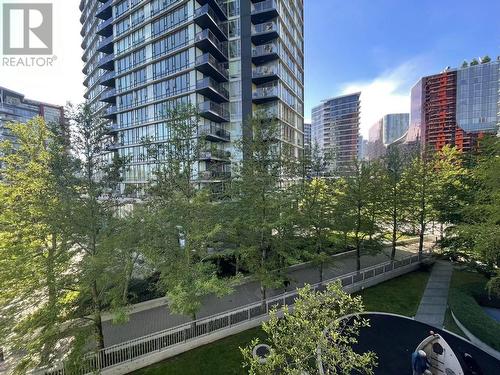 508 8 Smithe Mews, Vancouver, BC - Outdoor With Facade