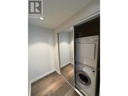 508 8 Smithe Mews, Vancouver, BC - Indoor Photo Showing Laundry Room