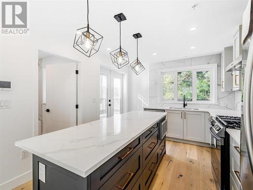 5449 Killarney Street, Vancouver, BC - Indoor Photo Showing Kitchen With Upgraded Kitchen