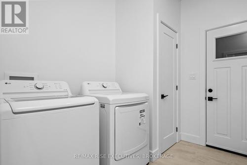 2710 Delmar Street, Kingston (City Northwest), ON - Indoor Photo Showing Laundry Room