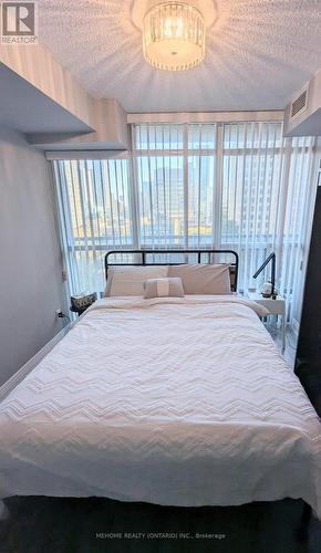 909 - 21 Carlton Street, Toronto, ON - Indoor Photo Showing Bedroom